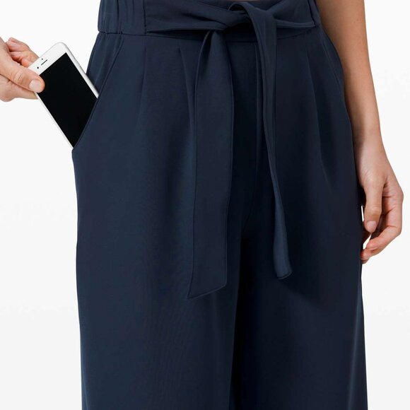 Lululemon Noir Crop Pant NWT - Picture 4 of 8